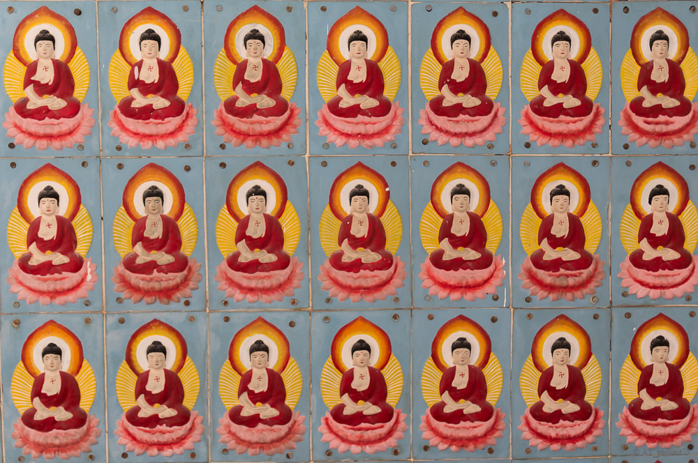 Temple de Kek Lok Si pagode geometrie.jpg