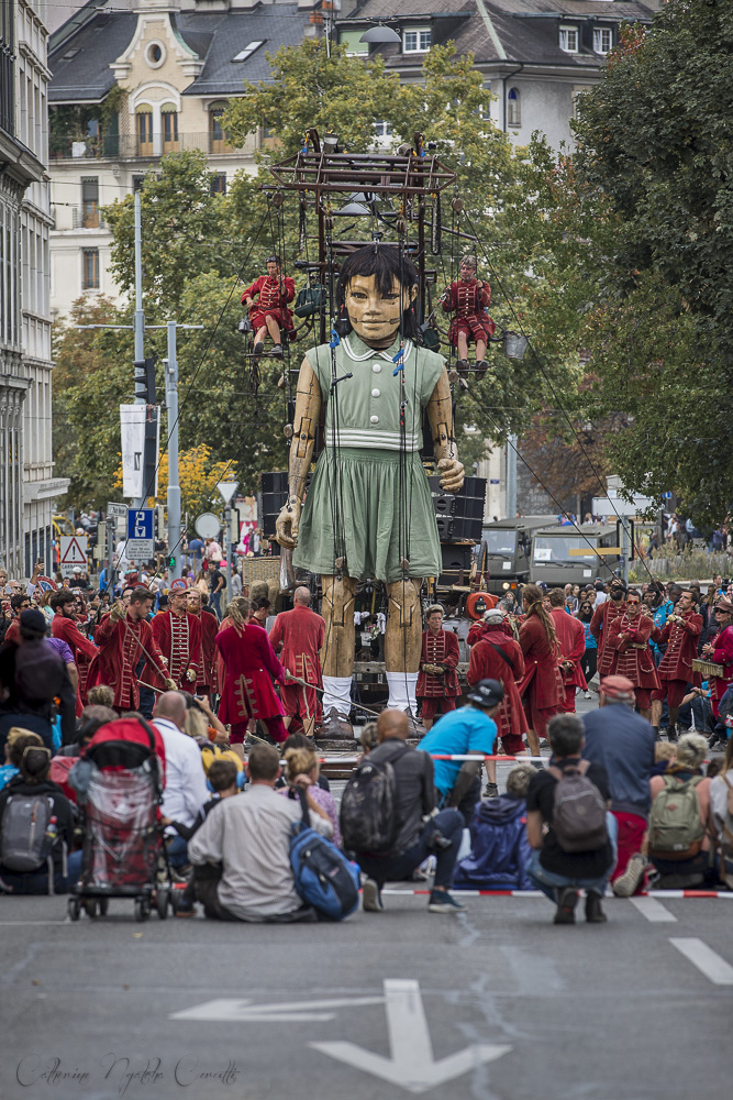 la petite geante W.jpg