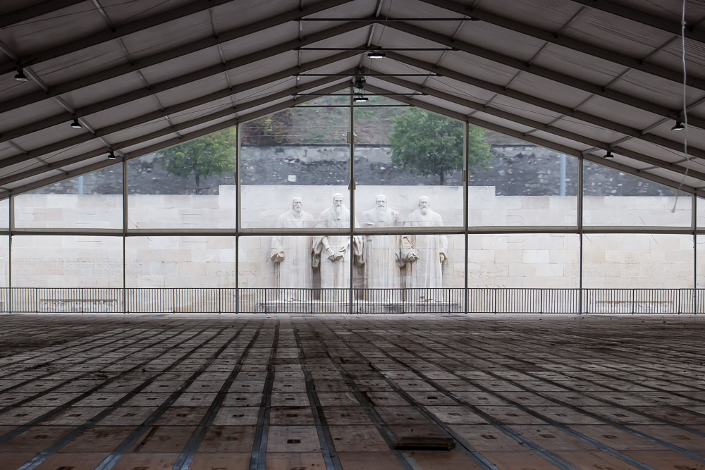 Geneve - mur des reformateurs.jpg