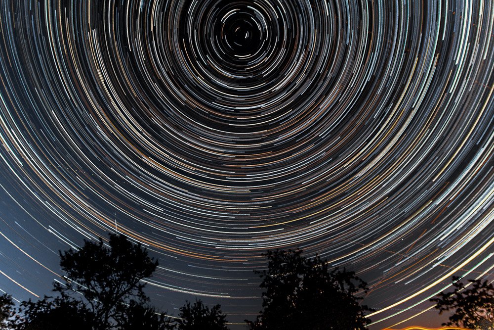 05092019-Circumpolaire Bonnevent 24_08_2019_Startrails_compression100.JPG