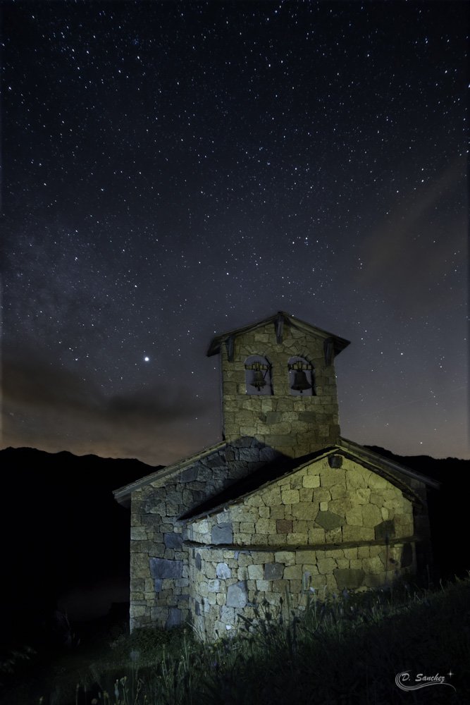 Chapelle_roselend_front-denoise.jpg