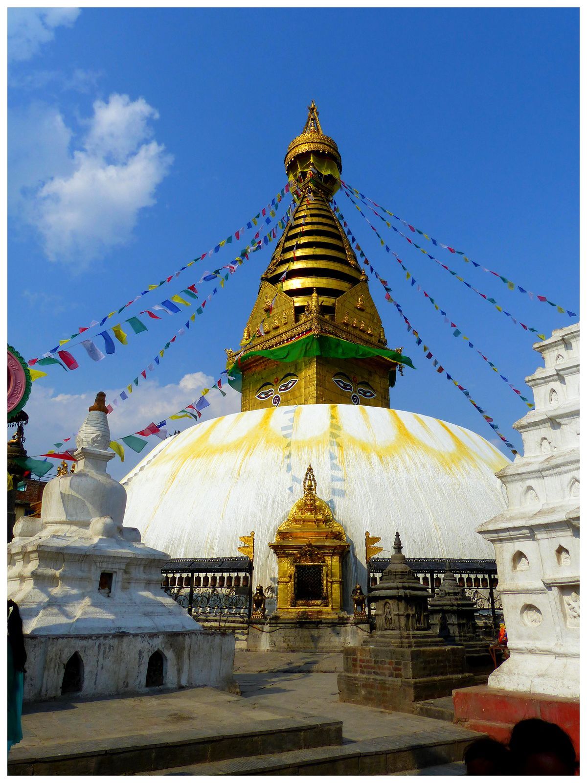 stupa 1600.jpg