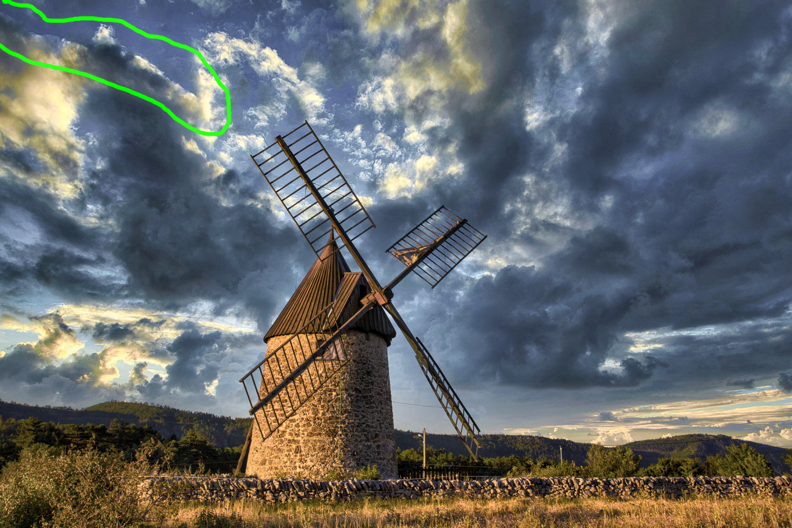 Photo Joedream-Moulin à vent de St Pierre de la Fage-20 juillet2020.jpg