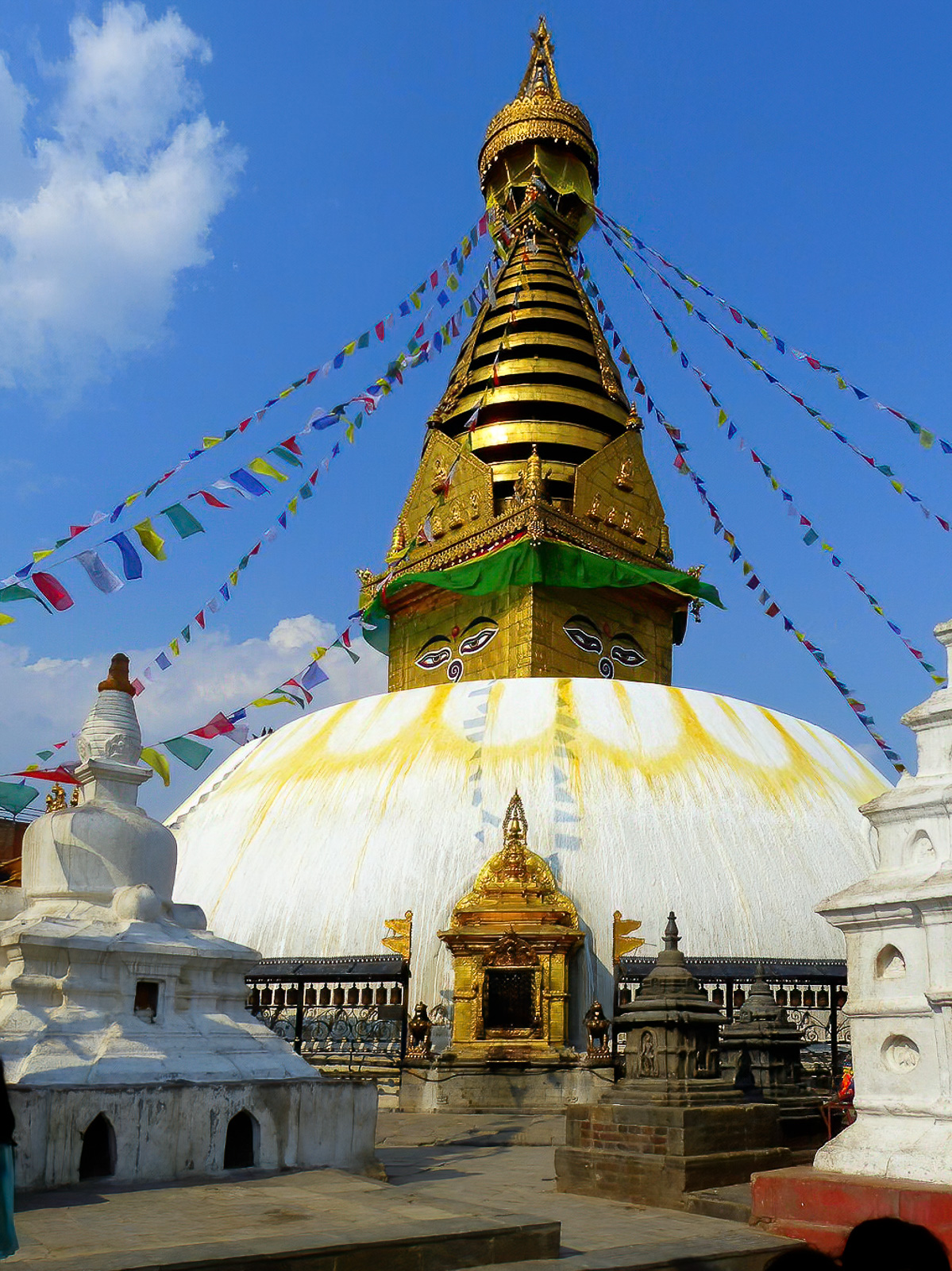 stupa 1600-Modifier.jpg