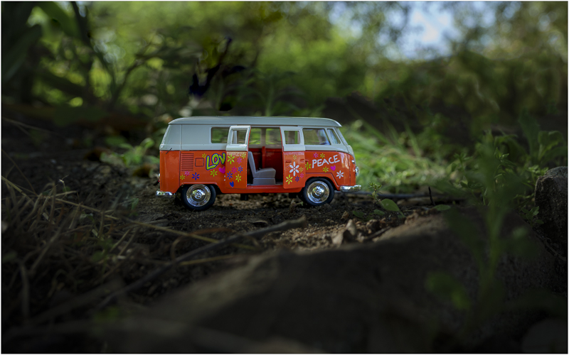 Volkswagen 1963 T1 bus.jpg