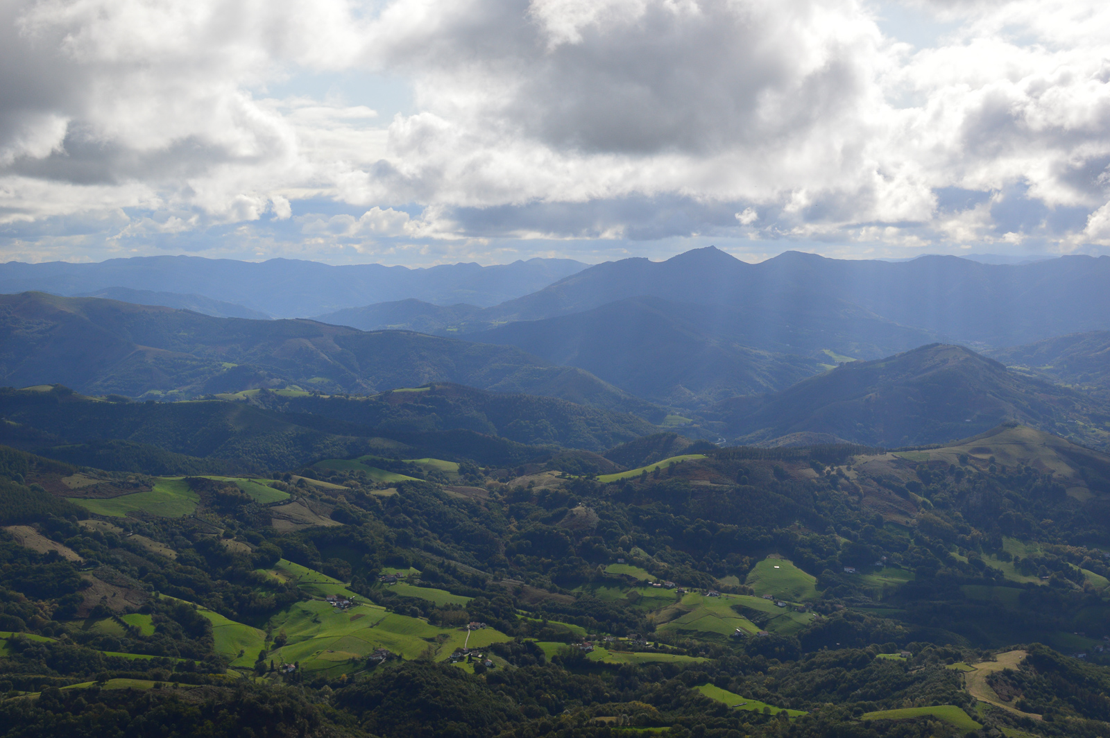 Montagne de la Rhune.jpg