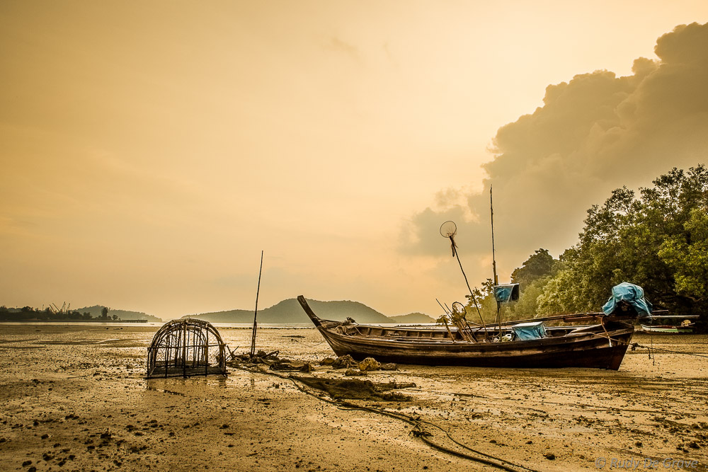 17-07-2015 PHUKET - Petit matin et bateau-1.jpg